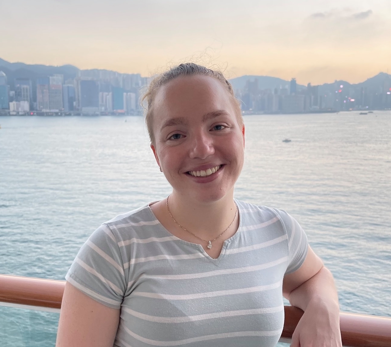 Hayley Hunt headshot